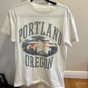Abercrombie Essential Graphic